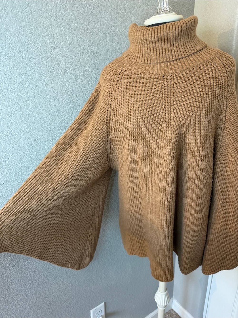 Anthropologie Kali Poncho Sweater Honey Ribbed Turtleneck Poncho Size XS/S - Picture 6 of 10